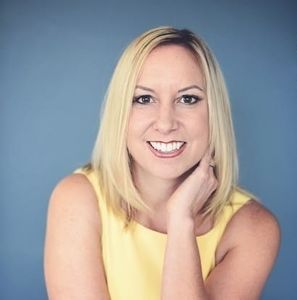 Meet your Posher, Carrie